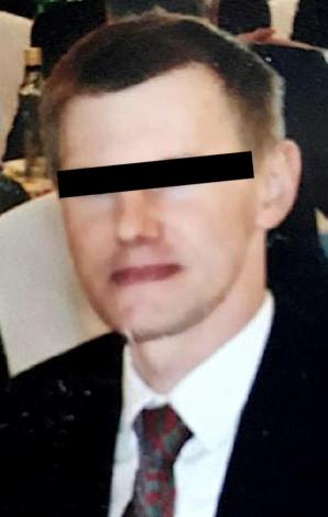 [VIDEO] Ojciec uparcie więzi 4-latkę oddzielając ją od rodzeństwa. Dziś policja przesłuchuje naszego Redaktora Naczelnego ws. zastraszania matki przez szefową sądowego OZSS. I matkę - ofiarę podrabianych przez Roberta M. faktur na szkodę Skarbu Państwa!