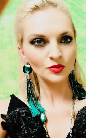 Maja Plich gwiazdą pokazu mody FOLK DESIGN - Anety Larysy Knap w Lenart Hotel w Wieliczce