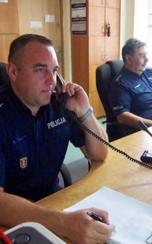 Dziecko zatrzasnęło się w samochodzie! Skutecznej pomocy udzielili Policjancji z Otwocka i Józefowa!