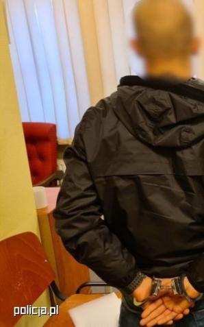[VIDEO] Sprawcy zuchwałych kradzieży łańcuszków aresztowani