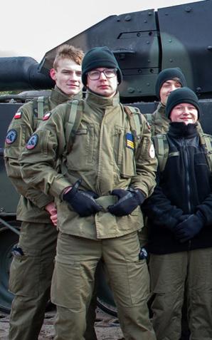 [VIDEO] Polscy żołnierze razem z sojusznikami z NATO prowadzą szkolenie wojskowe dla ochotników