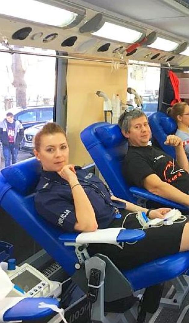 Jawor: Policjanci oddali krew w ramach akcji Podziel się Dobrem